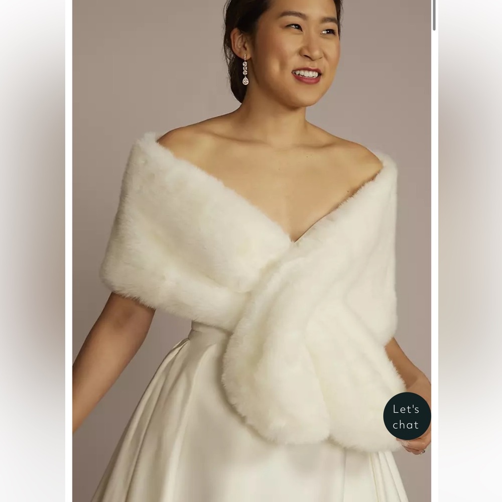 Elegant White Faux Fur Shawl